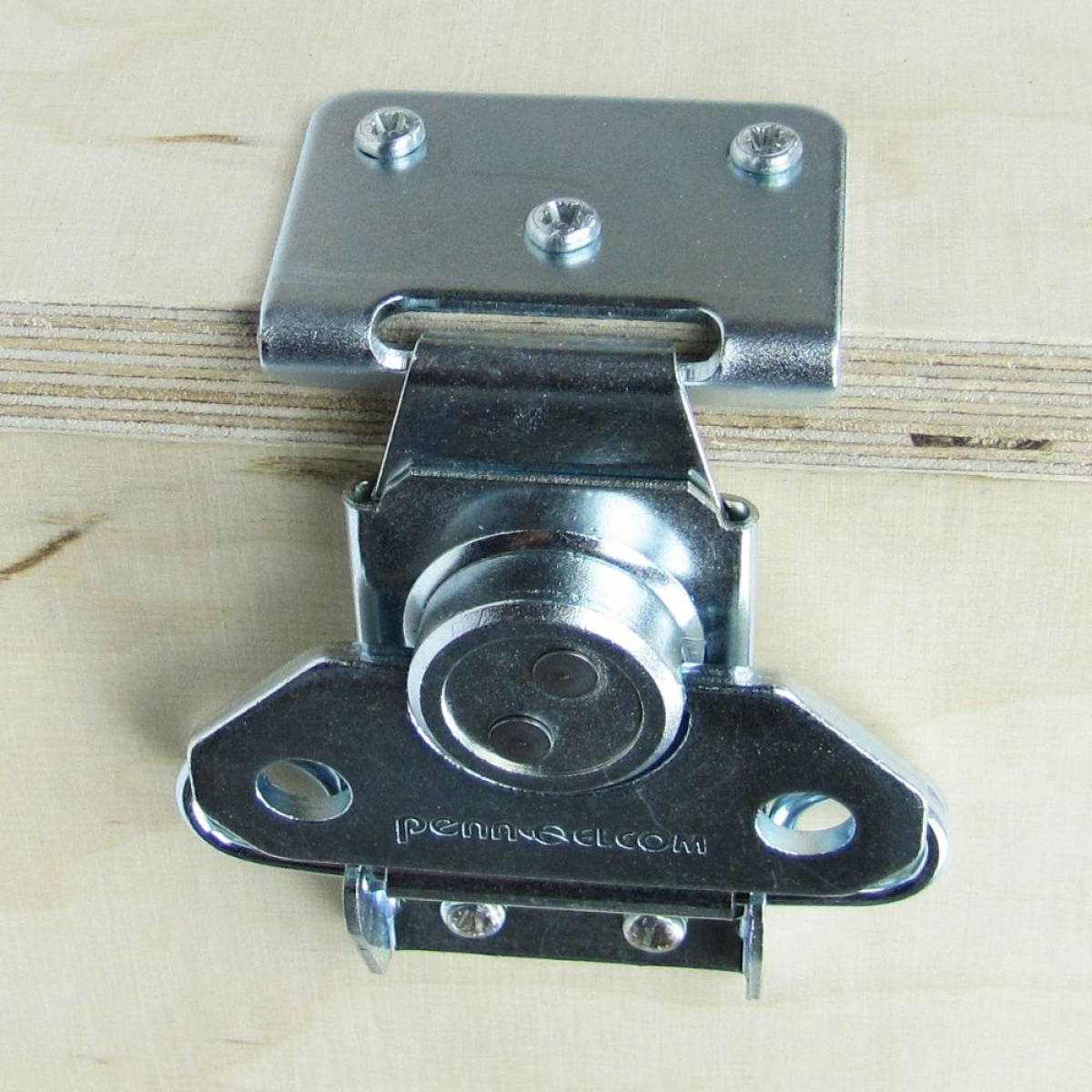 Large 90 Degrees Slotted Catch Plate